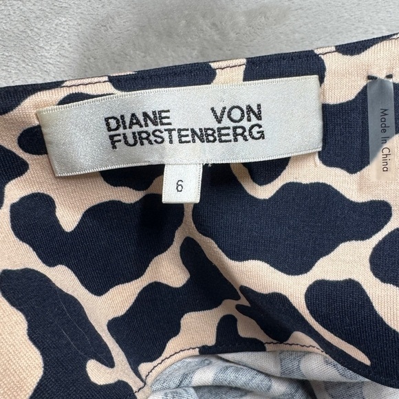 Diane Von Furstenberg DVF Silk Blend Navy Blue Light Peach Pink Tunic Dress 6 - Picture 15 of 16